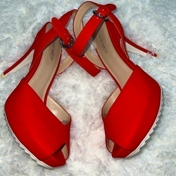 Nine West red sexy sandals - size 8 - Picture 1 of 9